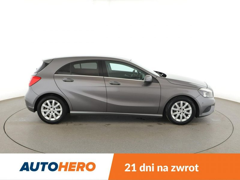 Mercedes A 180 skóra navi kamera i czujniki parkowania klima grzane fotele W176 (2012-)