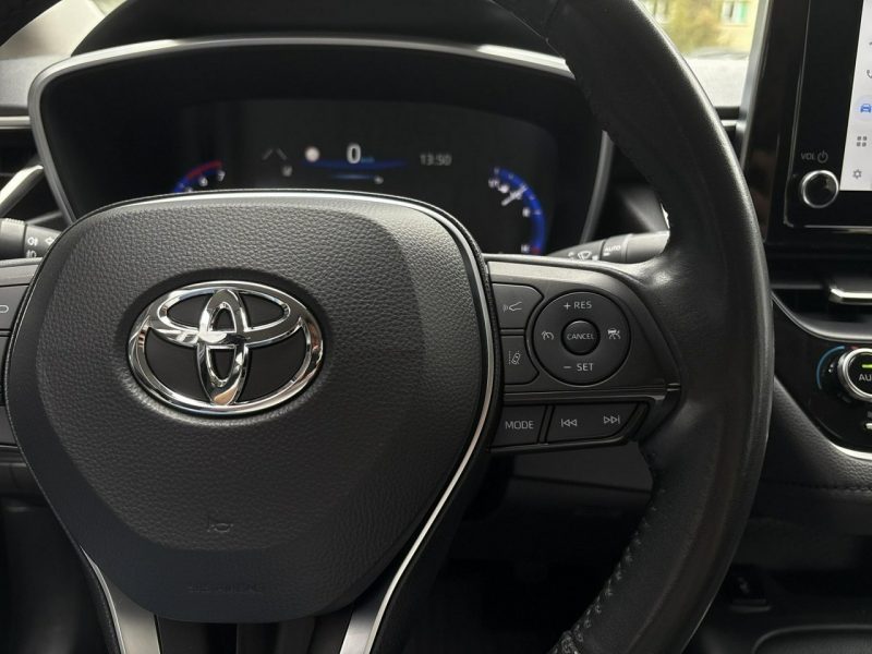 Toyota Corolla 1.8 Hybrid COMFORT TECH, salon Polska, gwarancja, FV23% Seria E16 (2012-)