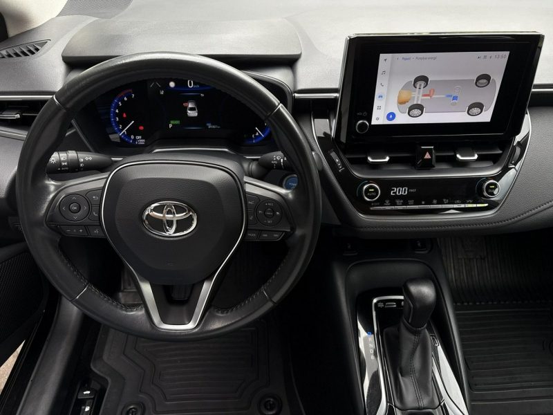 Toyota Corolla 1.8 Hybrid COMFORT TECH, salon Polska, gwarancja, FV23% Seria E16 (2012-)