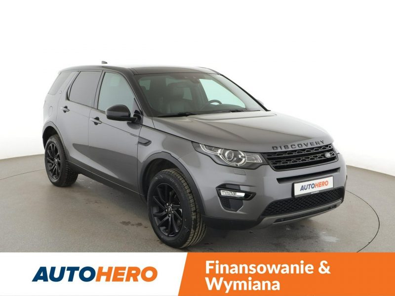 Land Rover Discovery Sport AWD 240KM automat skóra panorama navi kamera grzane fotele ACC hak