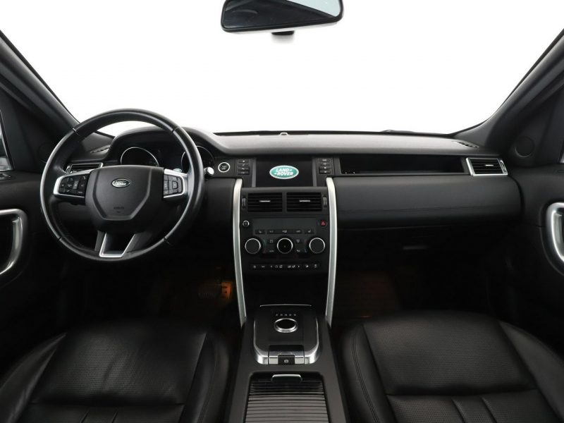 Land Rover Discovery Sport AWD 240KM automat skóra panorama navi kamera grzane fotele ACC hak