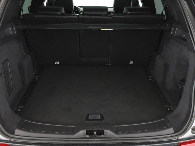 Land Rover Discovery Sport AWD 240KM automat skóra panorama navi kamera grzane fotele ACC hak