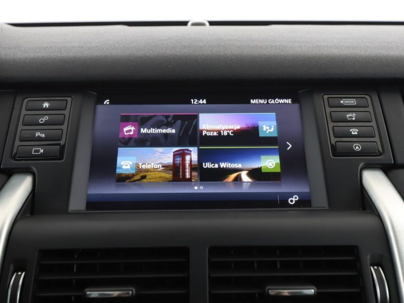 Land Rover Discovery Sport AWD 240KM automat skóra panorama navi kamera grzane fotele ACC hak