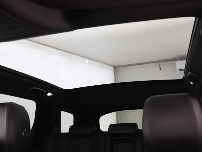Land Rover Discovery Sport AWD 240KM automat skóra panorama navi kamera grzane fotele ACC hak