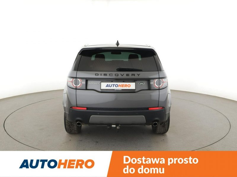 Land Rover Discovery Sport AWD 240KM automat skóra panorama navi kamera grzane fotele ACC hak