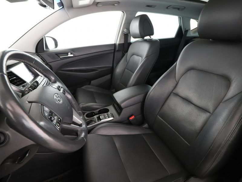 Hyundai Tucson Executive automat 4x4 177KM skóra grzane+wentyl. fotele panorama kamer III (2015-2020)