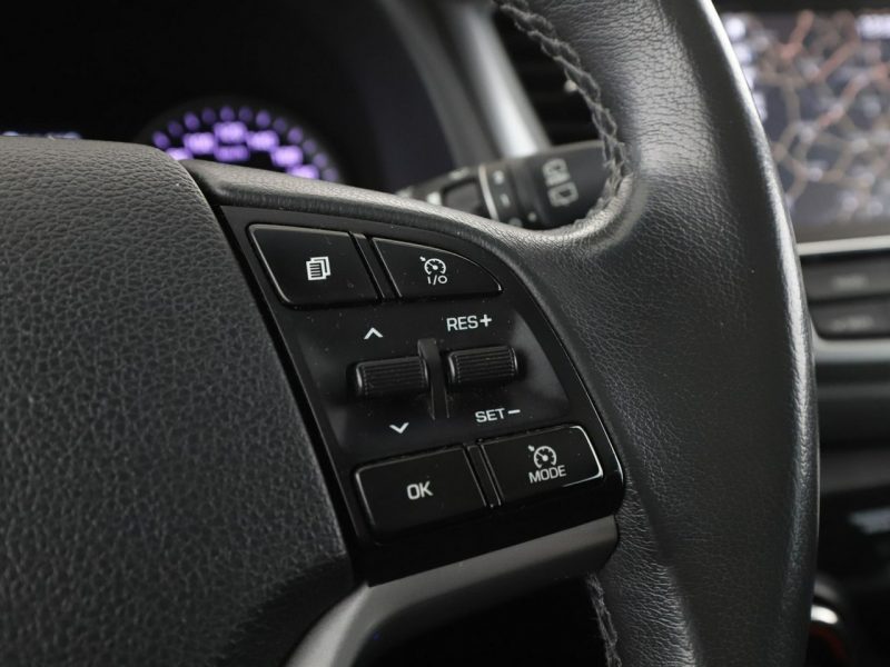 Hyundai Tucson Executive automat 4x4 177KM skóra grzane+wentyl. fotele panorama kamer III (2015-2020)