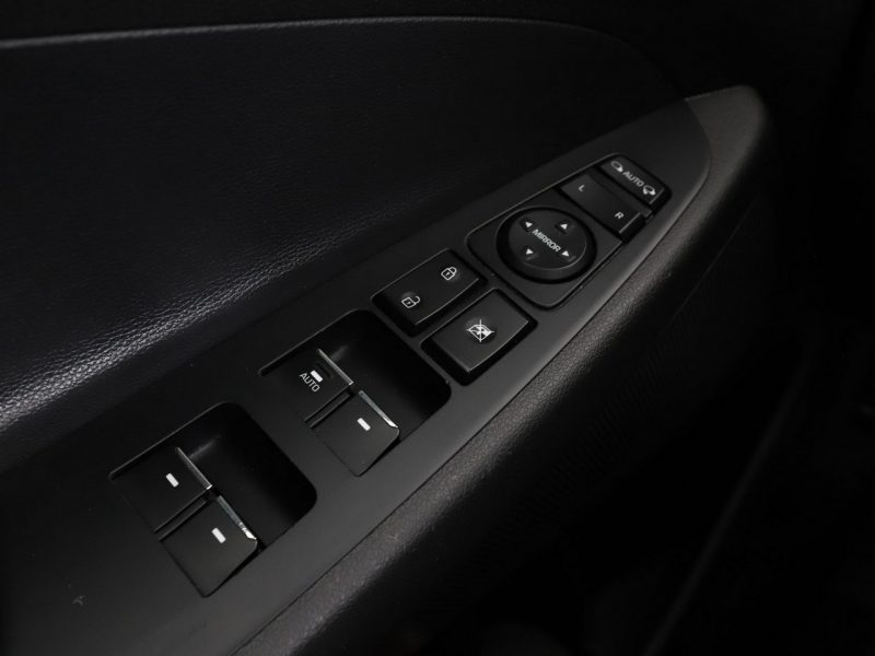 Hyundai Tucson Executive automat 4x4 177KM skóra grzane+wentyl. fotele panorama kamer III (2015-2020)