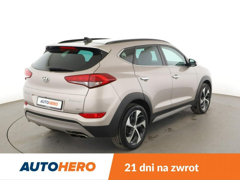 Hyundai Tucson Executive automat 4x4 177KM skóra grzane+wentyl. fotele panorama kamer III (2015-2020)