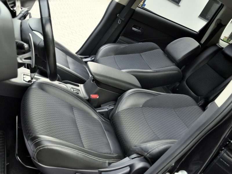 Mitsubishi Outlander 2.2Di-D 150KM /4x4/Automat/PDC/Kamera/Półskóry/Łopatki III (2012-)
