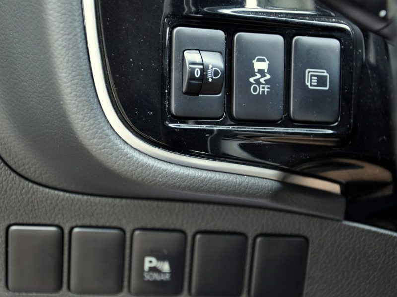 Mitsubishi Outlander 2.2Di-D 150KM /4x4/Automat/PDC/Kamera/Półskóry/Łopatki III (2012-)