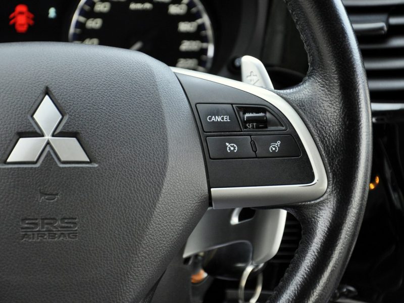Mitsubishi Outlander 2.2Di-D 150KM /4x4/Automat/PDC/Kamera/Półskóry/Łopatki III (2012-)