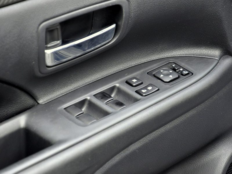 Mitsubishi Outlander 2.2Di-D 150KM /4x4/Automat/PDC/Kamera/Półskóry/Łopatki III (2012-)