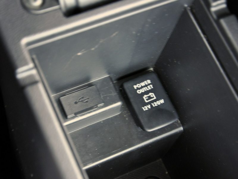 Mitsubishi Outlander 2.2Di-D 150KM /4x4/Automat/PDC/Kamera/Półskóry/Łopatki III (2012-)