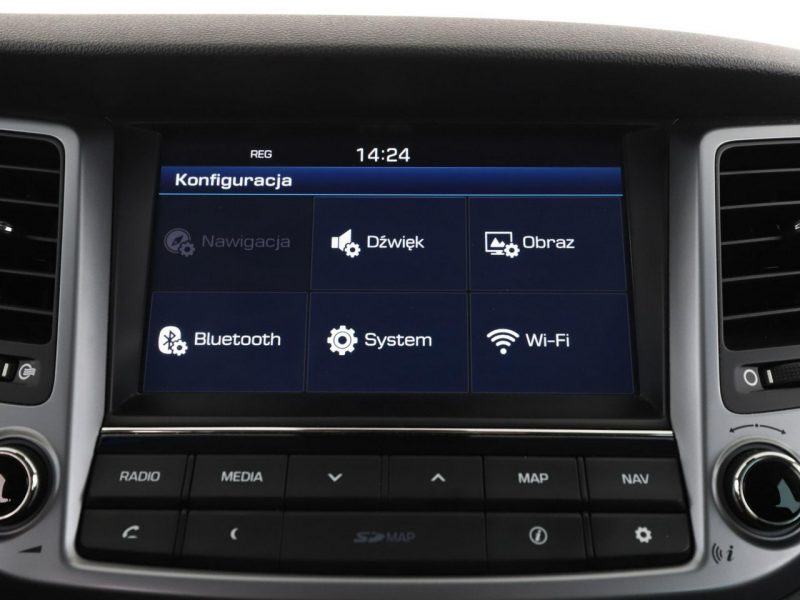 Hyundai Tucson navi klima auto kamera i czujniki parkowania grzane fotele III (2015-2020)