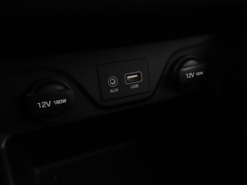 Hyundai Tucson navi klima auto kamera i czujniki parkowania grzane fotele III (2015-2020)