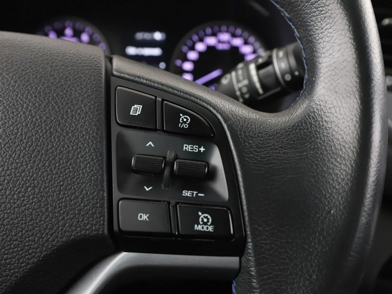 Hyundai Tucson navi klima auto kamera i czujniki parkowania grzane fotele III (2015-2020)