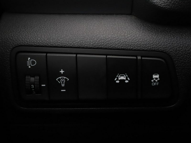 Hyundai Tucson navi klima auto kamera i czujniki parkowania grzane fotele III (2015-2020)