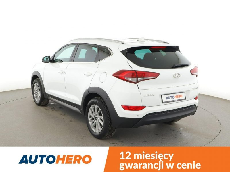 Hyundai Tucson navi klima auto kamera i czujniki parkowania grzane fotele III (2015-2020)