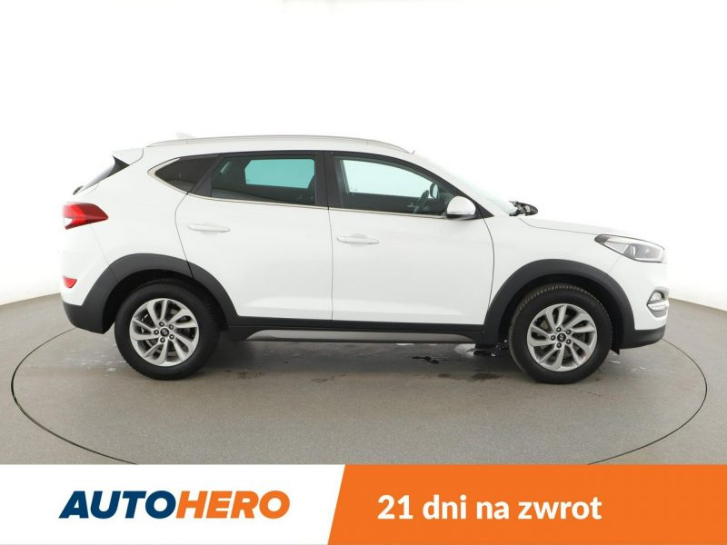 Hyundai Tucson navi klima auto kamera i czujniki parkowania grzane fotele III (2015-2020)