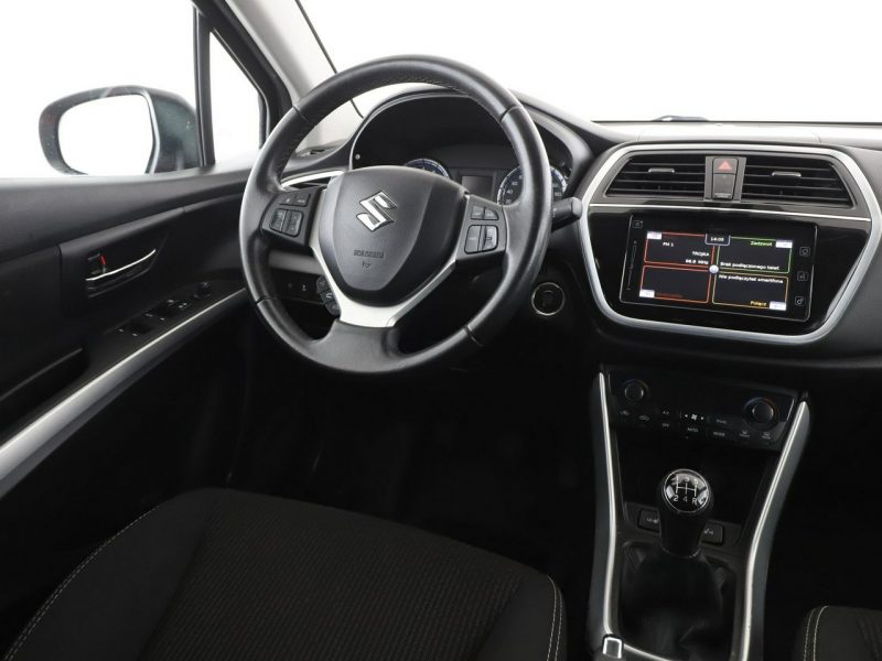 Suzuki SX4 klima auto grzane fotele kamera i czujniki parkowania II (2013-)
