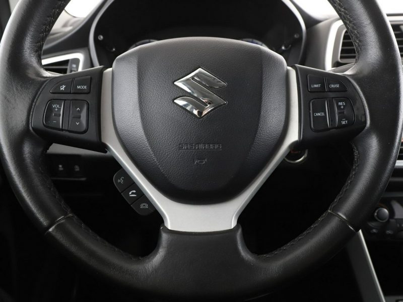 Suzuki SX4 klima auto grzane fotele kamera i czujniki parkowania II (2013-)