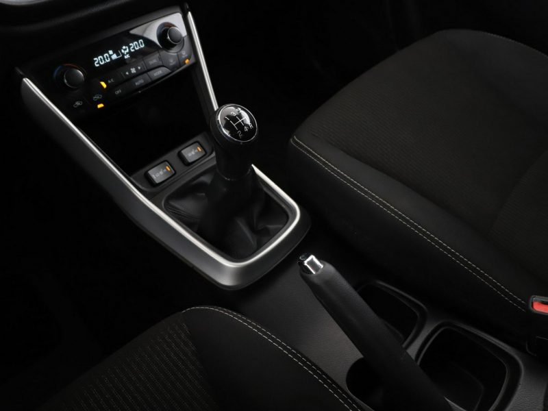 Suzuki SX4 klima auto grzane fotele kamera i czujniki parkowania II (2013-)