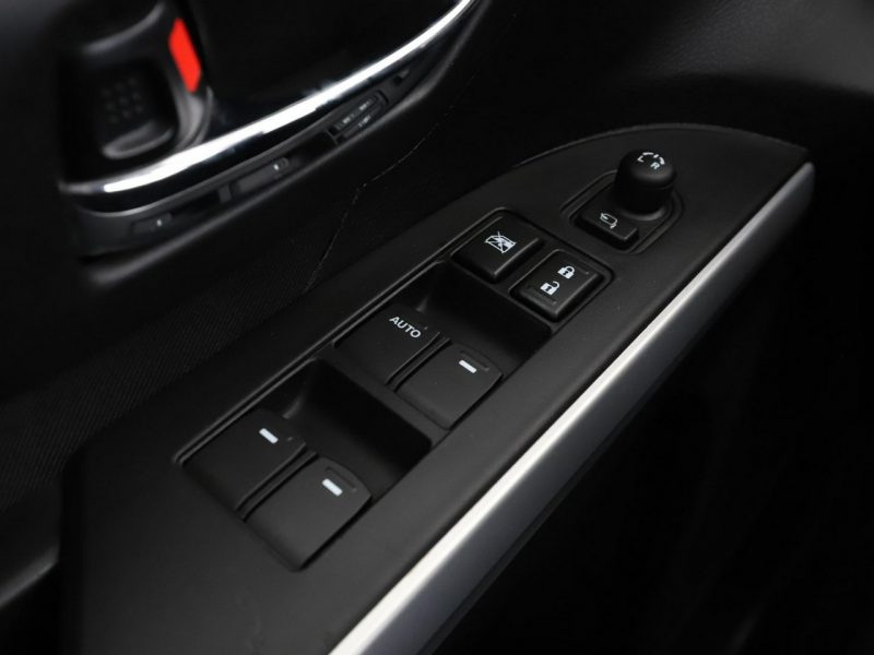 Suzuki SX4 klima auto grzane fotele kamera i czujniki parkowania II (2013-)