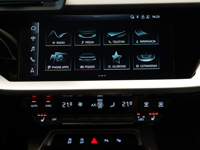 Audi A3 35 TFSI 150 KM S-line LED Kamera Tempomat ACC 8Y