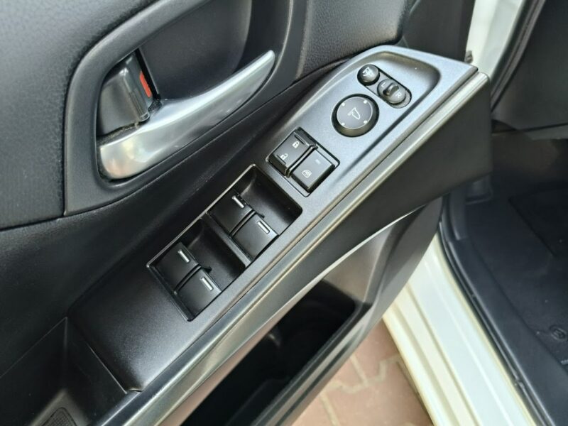 Honda Civic 1.8 142KM MartwePole, Navi,Kamera,ASyst.Pasa,Rozp. Znaków,GrzaneFotele IX (2011-)