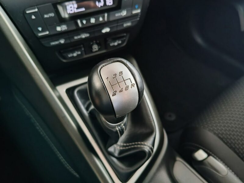 Honda Civic 1.8 142KM MartwePole, Navi,Kamera,ASyst.Pasa,Rozp. Znaków,GrzaneFotele IX (2011-)