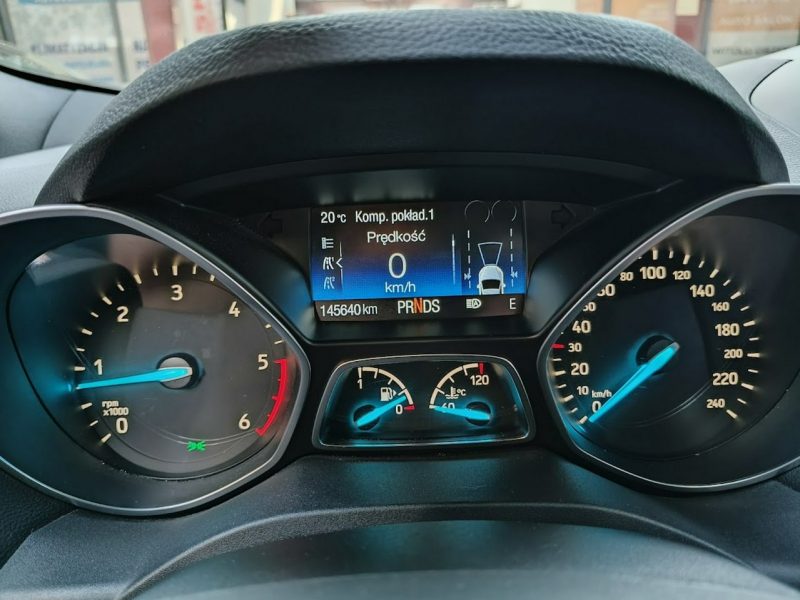 Ford Kuga 2.0 180KM 4x4 ST-Line Automat,Kamera,MartwePole,El.Klapa,Navi,Panorama III (2019-)
