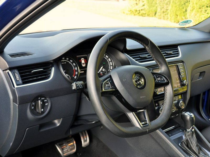 Škoda Octavia 2.0TDI(184KM)*VRS*Bi-Xenon*Led*Navi*Skóry*Asys.Pasa*I Wł*F1*Alu18"ASO III (2013-)