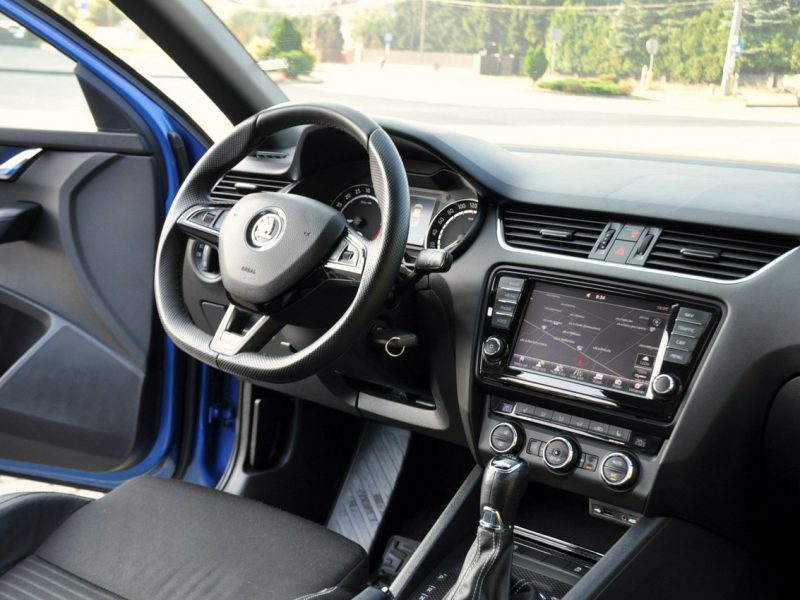 Škoda Octavia 2.0TDI(184KM)*VRS*Bi-Xenon*Led*Navi*Skóry*Asys.Pasa*I Wł*F1*Alu18"ASO III (2013-)