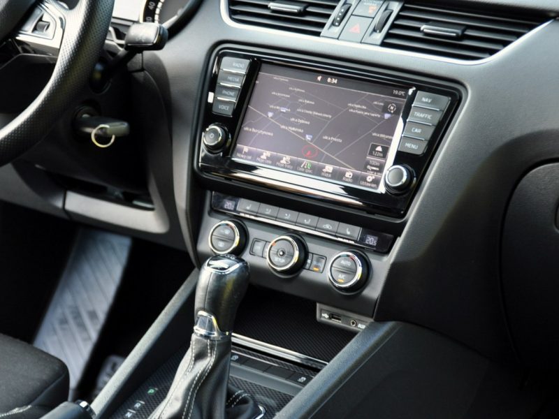 Škoda Octavia 2.0TDI(184KM)*VRS*Bi-Xenon*Led*Navi*Skóry*Asys.Pasa*I Wł*F1*Alu18"ASO III (2013-)