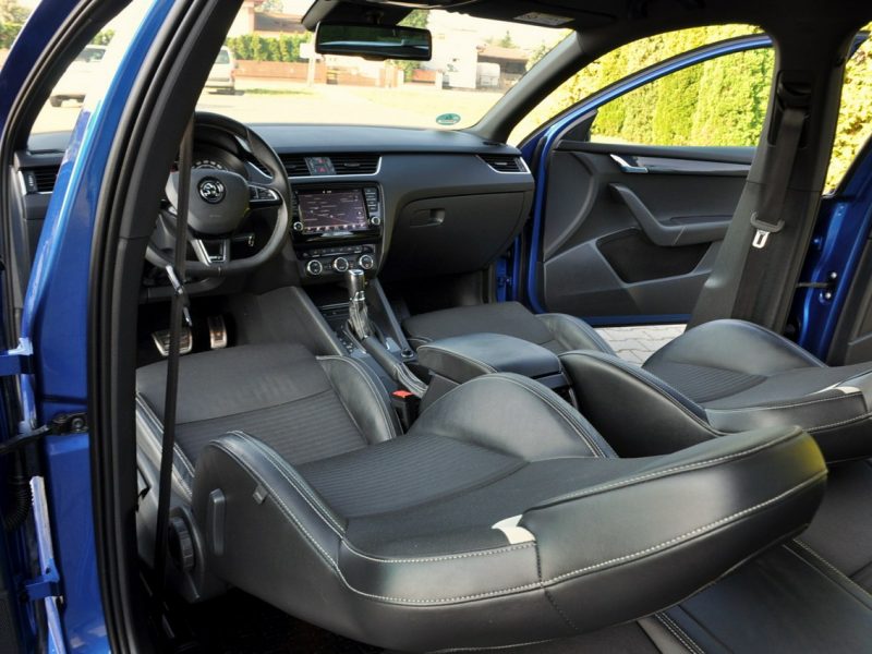 Škoda Octavia 2.0TDI(184KM)*VRS*Bi-Xenon*Led*Navi*Skóry*Asys.Pasa*I Wł*F1*Alu18"ASO III (2013-)