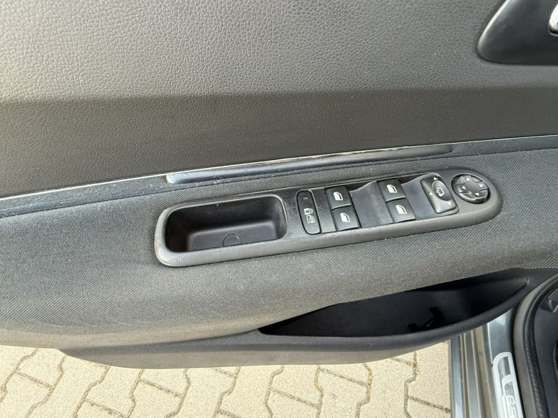 Peugeot 5008 Peugeot 5008 1.6Hdi 2013r Climatronic Nawigacja Automat Alufelgi Hak! I (2009-2017)