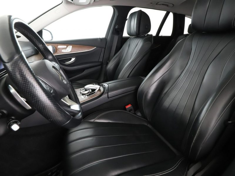 Mercedes E 220 FV23% 4X4 Automat Navi Klimatyzacja Podgrzewane fotele Bluetooth W213 (2016-)