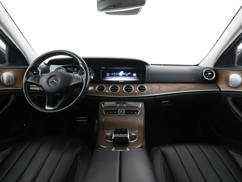 Mercedes E 220 FV23% 4X4 Automat Navi Klimatyzacja Podgrzewane fotele Bluetooth W213 (2016-)