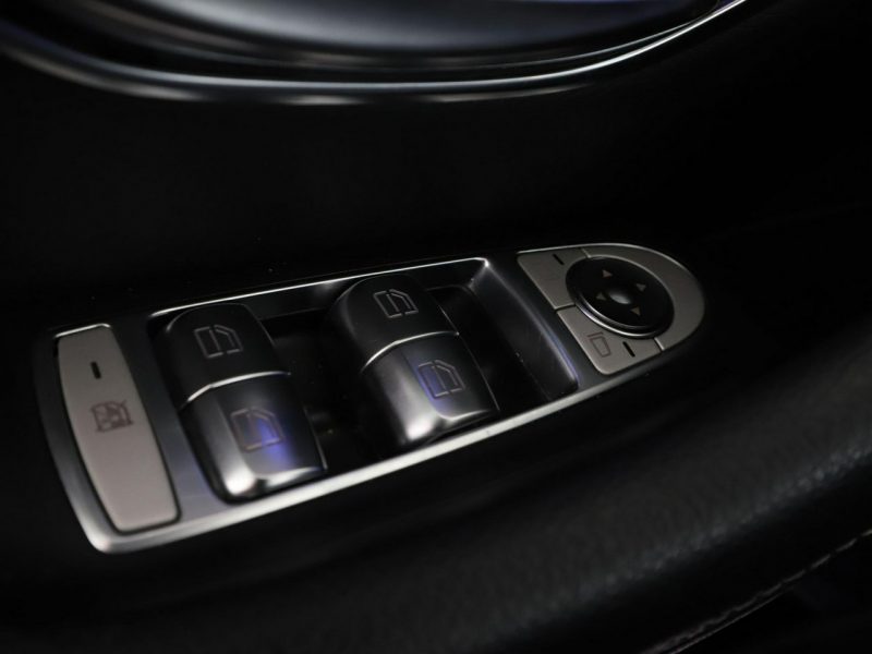 Mercedes E 220 FV23% 4X4 Automat Navi Klimatyzacja Podgrzewane fotele Bluetooth W213 (2016-)