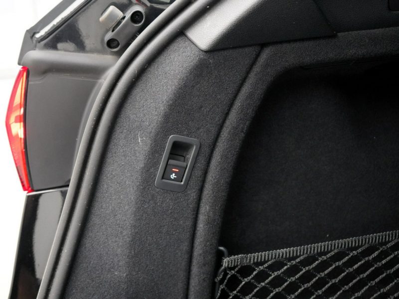 Audi A4 40 TDI Quattro S-Line Virtual LED Kamera Hak Pakiet Czerń ACC B9 (2015-)