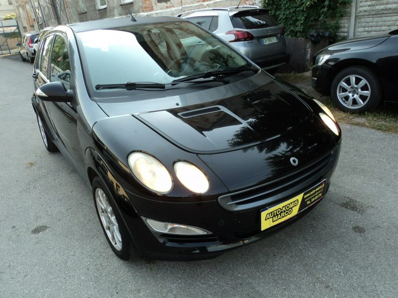 Smart Forfour sprzedam ładnega SMARTA FORFOUR 1.2 B 75 KM malutki przebieg udziel.GW I (2004-2006)
