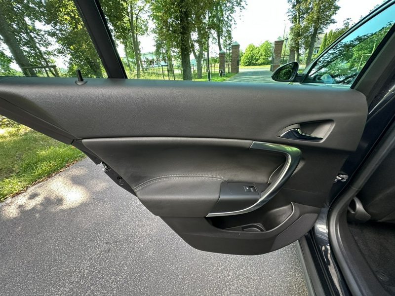 Opel Insignia Country Tourer 2.0 CDTI 163KM Navi Alu18'' Skóra Xenon El. KL 4x4 FULL A (2008-2017)