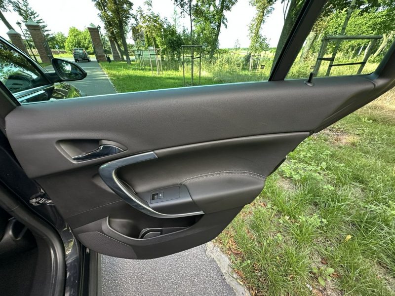 Opel Insignia Country Tourer 2.0 CDTI 163KM Navi Alu18'' Skóra Xenon El. KL 4x4 FULL A (2008-2017)