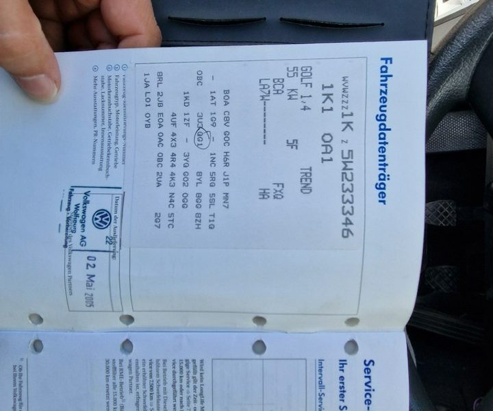 Volkswagen Golf (Nr. 123) 1.4 benzyna, klima, niski przebieg V (2003-2008)