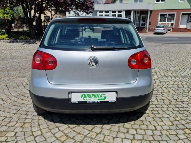 Volkswagen Golf (Nr. 123) 1.4 benzyna, klima, niski przebieg V (2003-2008)
