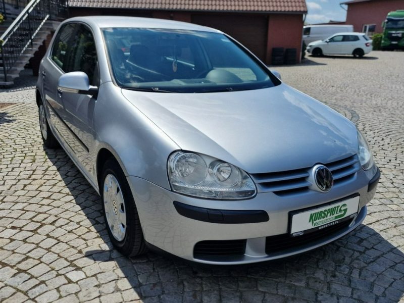 Volkswagen Golf (Nr. 123) 1.4 benzyna, klima, niski przebieg V (2003-2008)