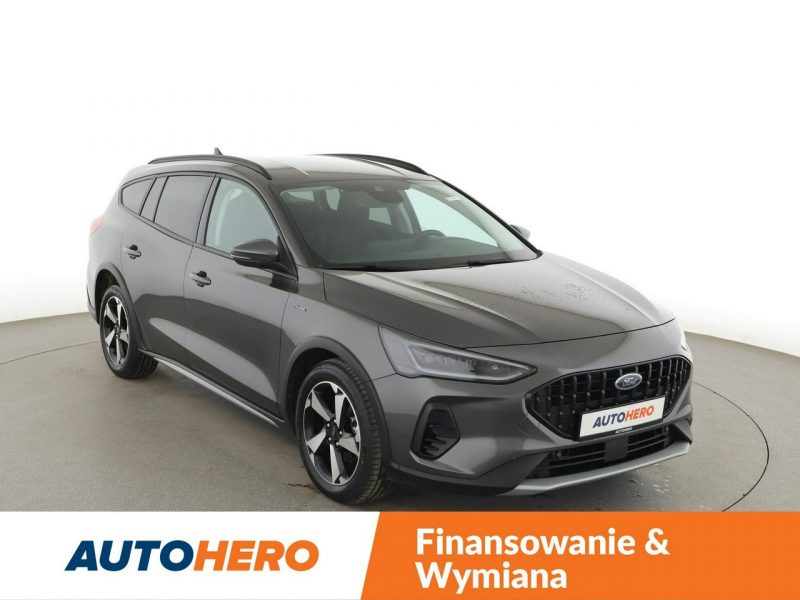Ford Focus automat mHEV full LED virtual cocpit navi klima auto Mk4 (2018-)