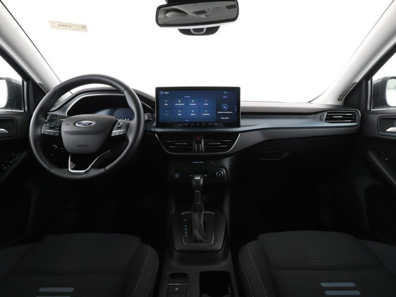 Ford Focus automat mHEV full LED virtual cocpit navi klima auto Mk4 (2018-)