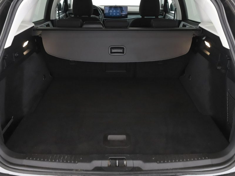 Ford Focus automat mHEV full LED virtual cocpit navi klima auto Mk4 (2018-)